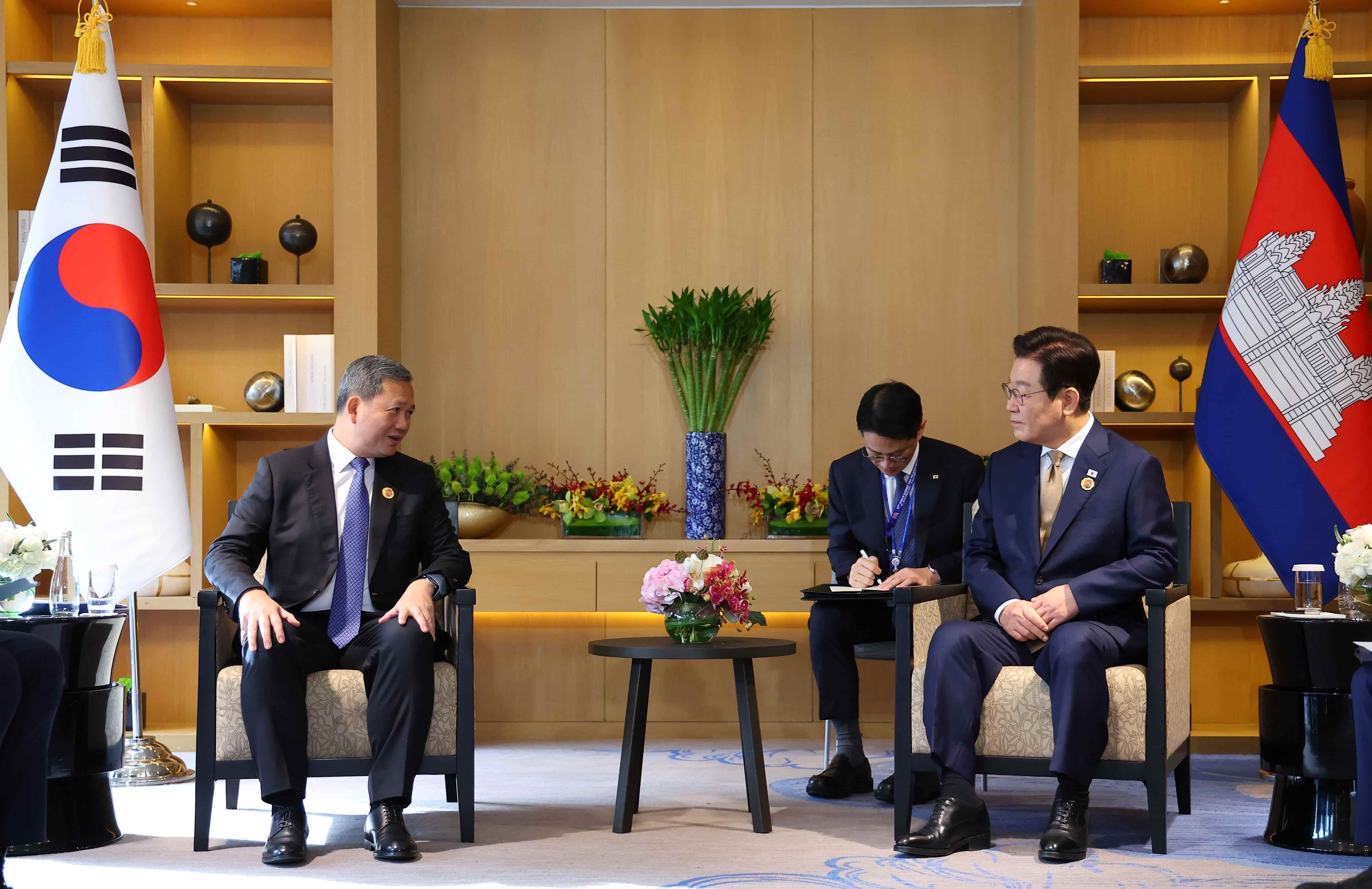 국내 은행·거래소, 캄보디아 돈세탁 창구였다? / 데일리바이트(DAILY BYTE)